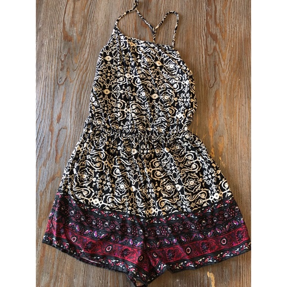Patterned romper - Picture 1 of 2